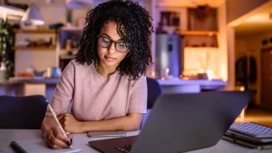 Online schools that accept the FAFSA (and how to fill it out)